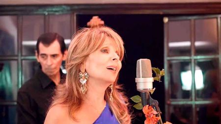 d3db5a0d132fe10a2d70949c50b7e823 El Camino - Issa Santos - HitLive